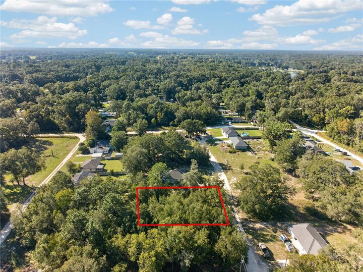 Property Photo: SE 41st Terrace FL 34491