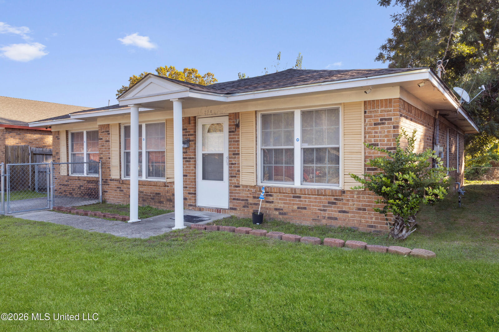Property Photo:  270 Nixon Street  MS 39530 