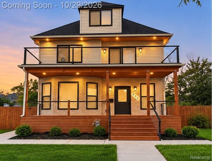Property Photo:  886 Atkinson Street  MI 48202 1520 