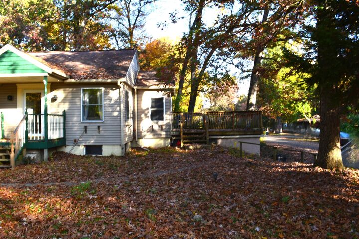 Property Photo: 170 W Spaulding Avenue W MI 49037