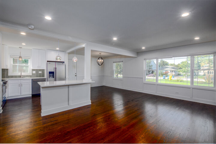 Property Photo:  1129 Carol Street  IL 60516 