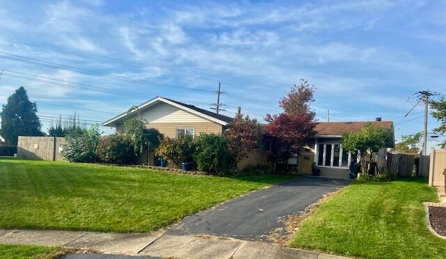 Property Photo: 15042 Sunset Avenue IL 60452