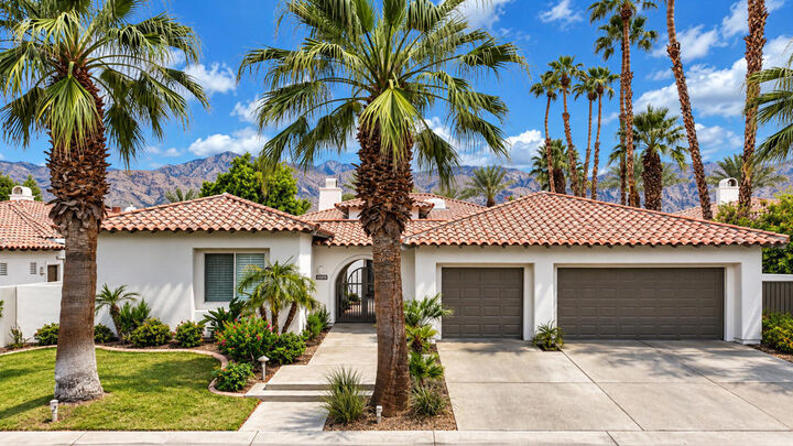 Property Photo:  55695 Brae Burn  CA 92253 