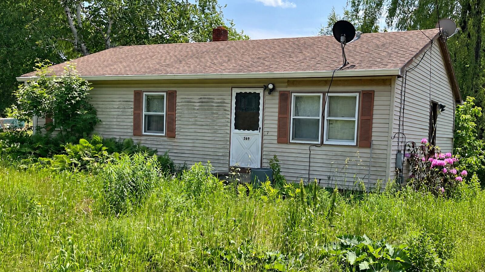 Property Photo:  569 Sabattus Road  ME 04280 
