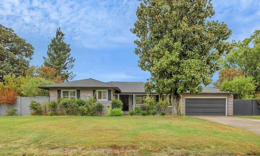 Property Photo:  3211 Chenu Ave  CA 95821 