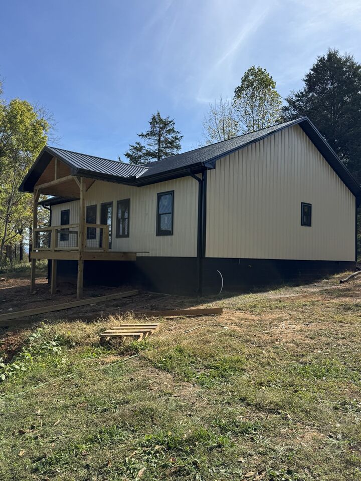 Property Photo: 2662 Cummingsville And Sparkman Rd TN 38559