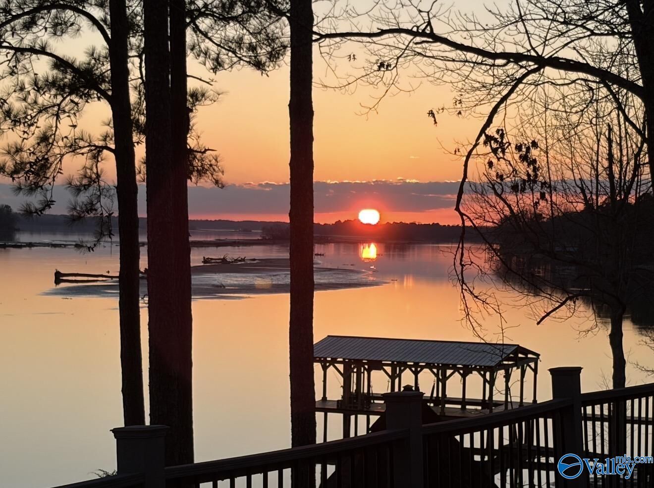 Property Photo: 380 County Road 625 AL 35959