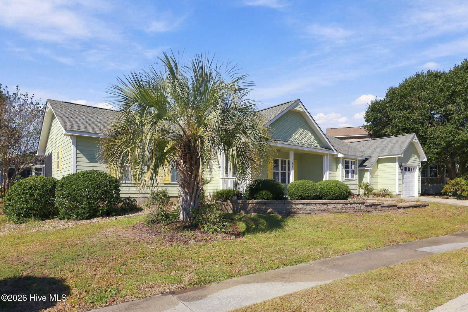 Property Photo:  405 Emerald Circle  NC 28594 