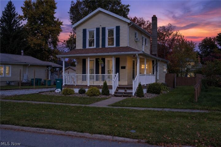 Property Photo: 291 Vine Street OH 44041