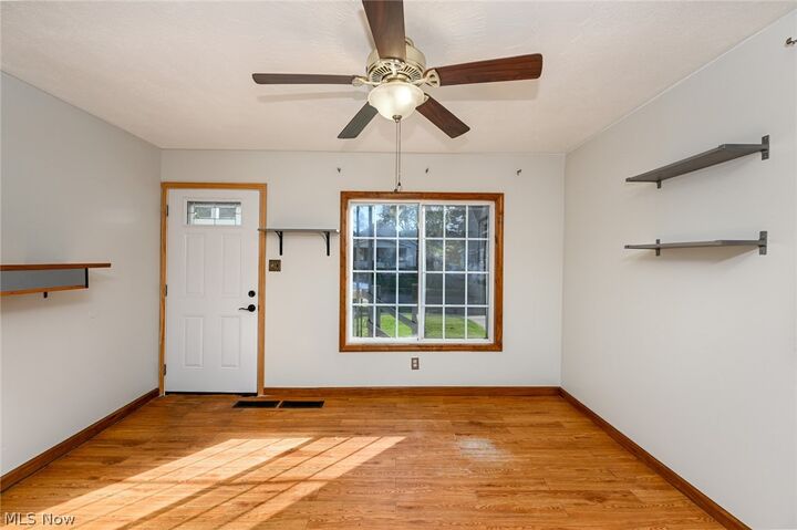 Property Photo:  1107 Wyley Avenue  OH 44306 