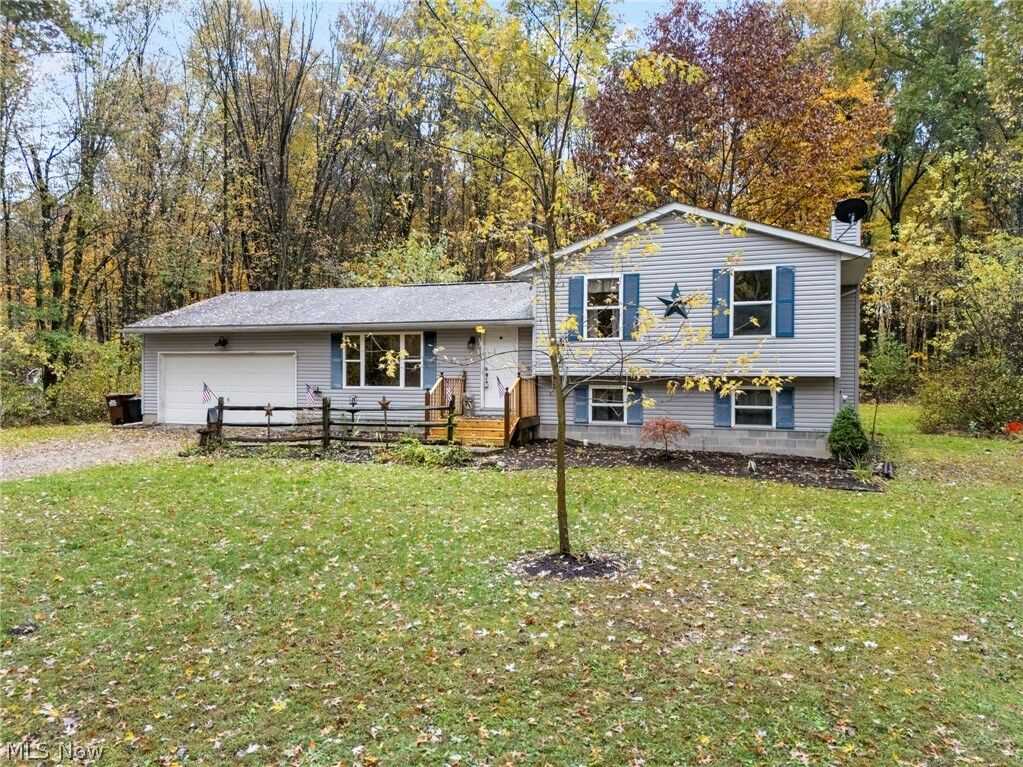 Property Photo: 9812 Carters Ford Road OH 44411