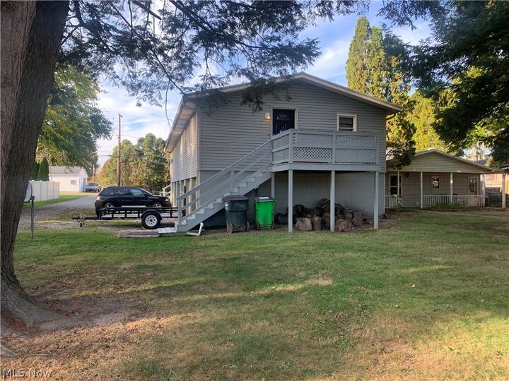 Property Photo:  511 Ricksecker Street  OH 44622 