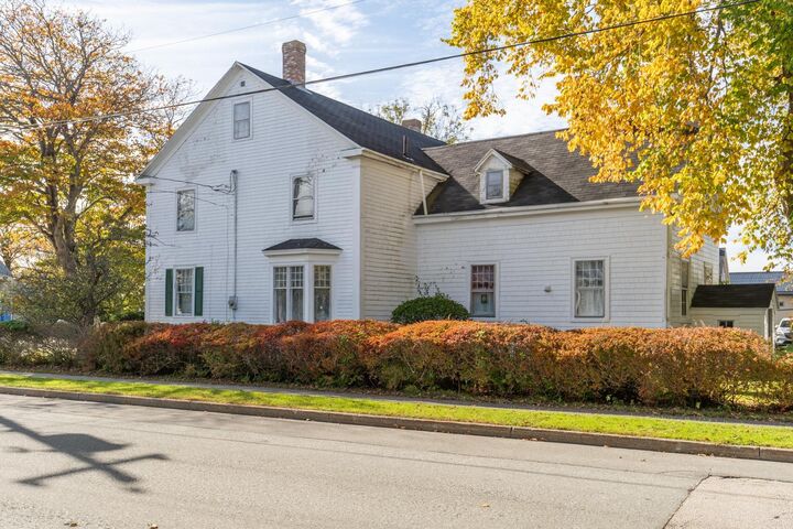 Property Photo:  14 Collins Street  NS B5A 3G6 