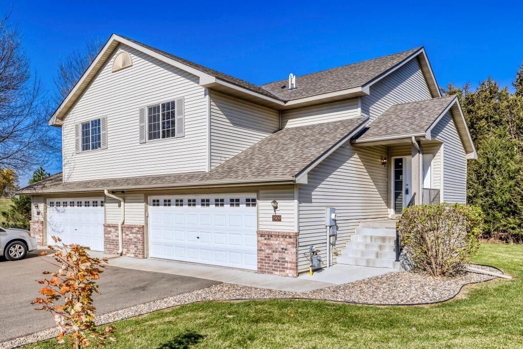 Property Photo:  1909 Lachman Avenue NE  MN 55376 