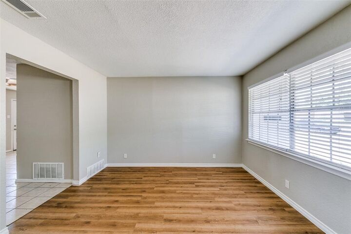 Property Photo:  519 Salem Drive  TX 75080 