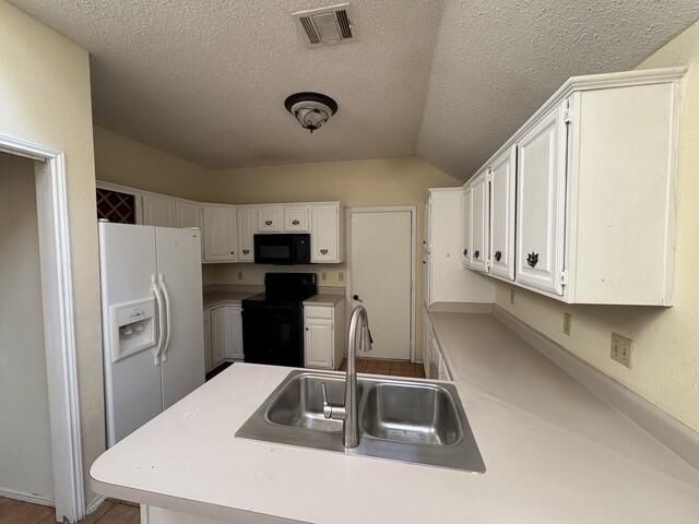 Property Photo:  2905 Eagles Nest Drive  TX 76021 