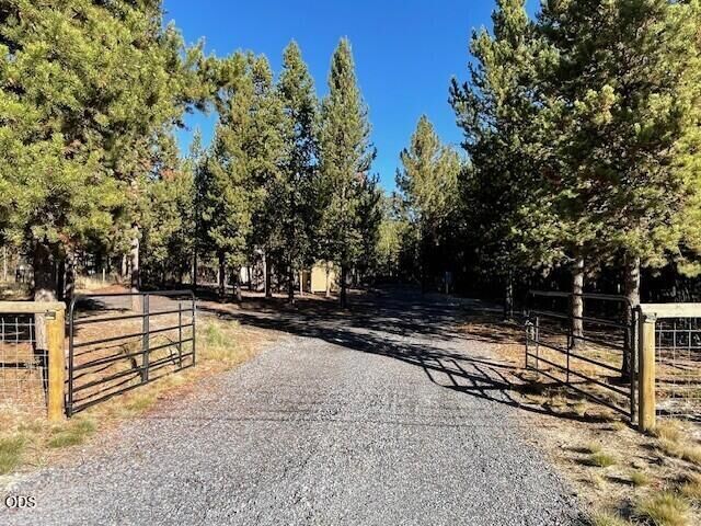 Property Photo:  17062 Jacinto Road  OR 97707 