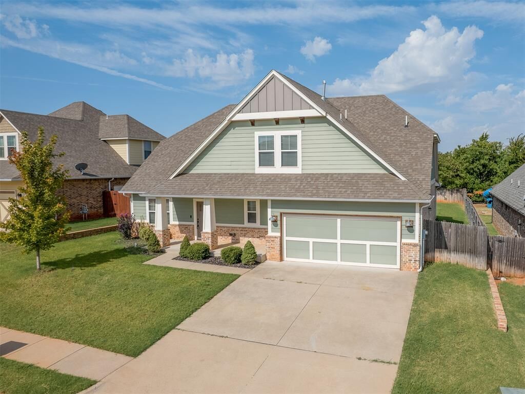 Property Photo:  2333 Bretton Lane  OK 73012 