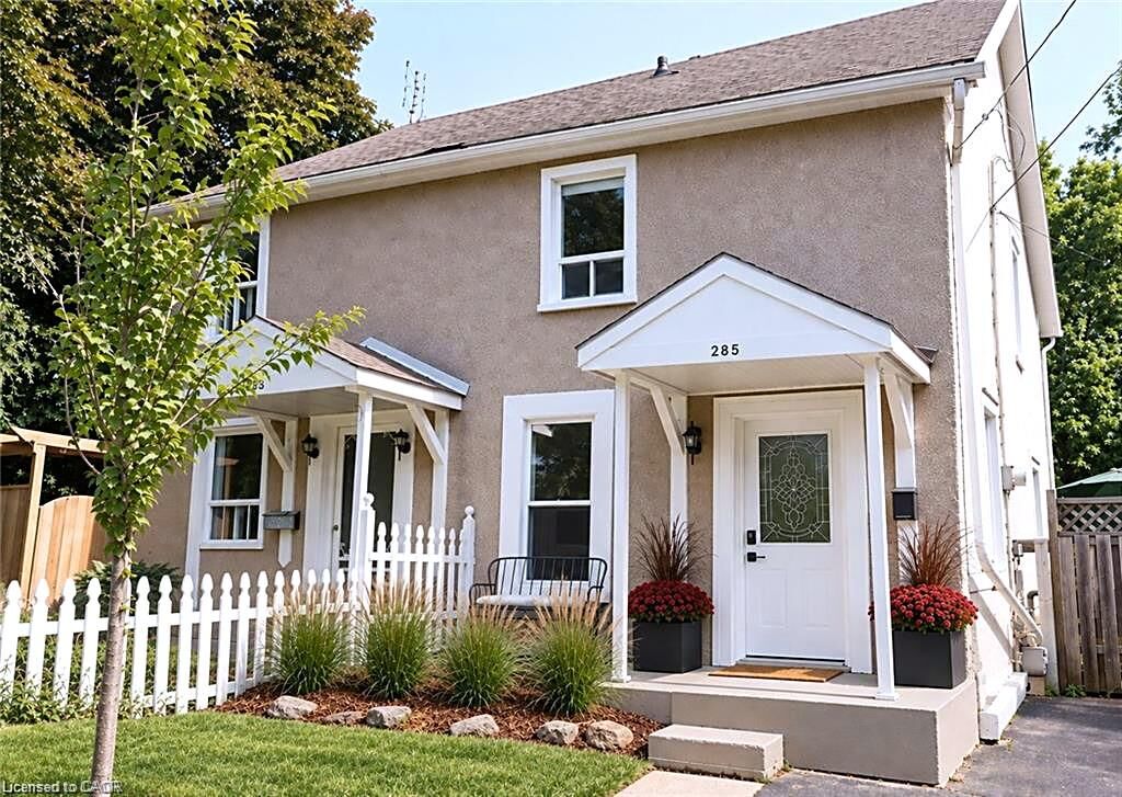 Property Photo:  285 Macnab Street  ON L9H 2K5 