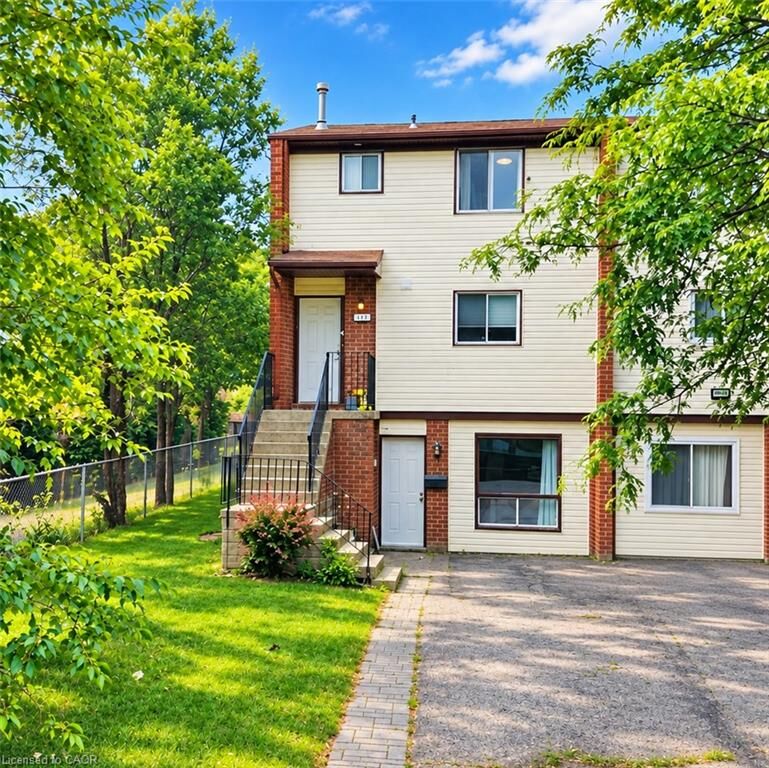 Property Photo:  421 Bairstow Crescent  ON N2K 2H7 