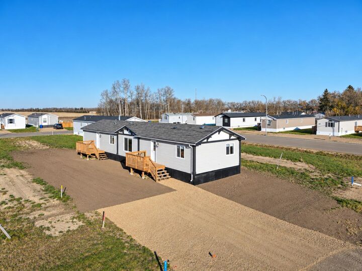 Property Photo:  10306 110 Ave  AB T0H 2H0 