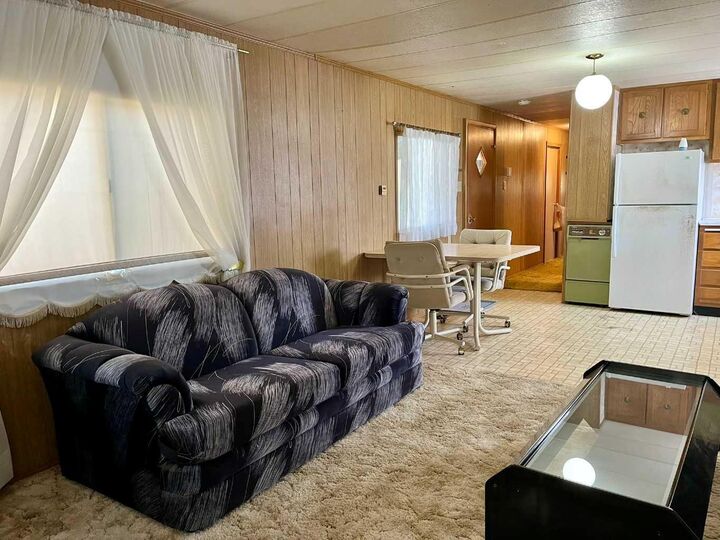 Property Photo: 5024 59 Avenue AB T0B 4N0