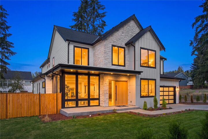 Property Photo: 11448 SE 84th Lane WA 98056