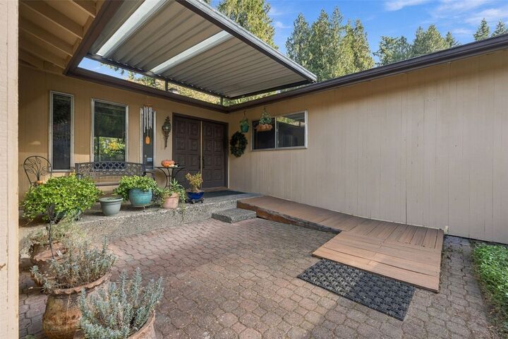 Property Photo:  7111 NE 74th Avenue  WA 98662 