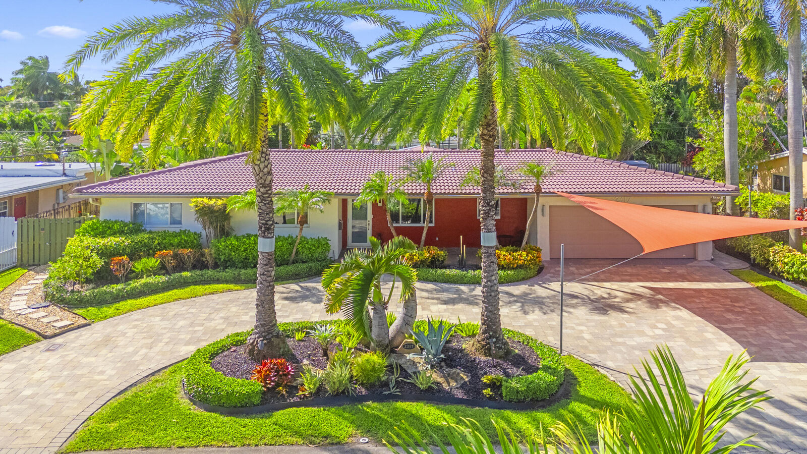 Property Photo:  2317 NW 6th Avenue  FL 33311 
