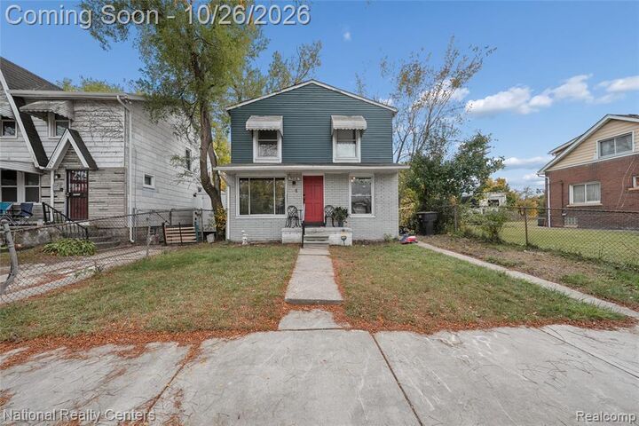 Property Photo:  966 E Greendale  MI 48203 