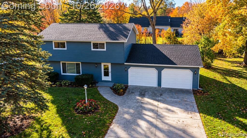 Property Photo: 5351 Robinwood Drive MI 48049