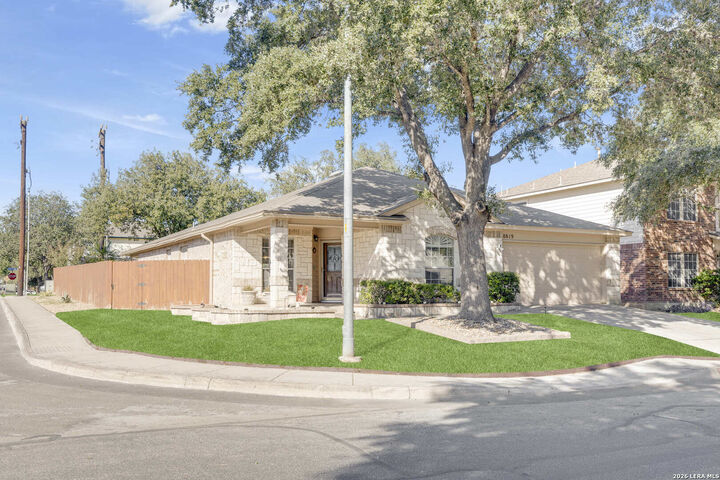 Property Photo:  8819 Burgandy  TX 78240 
