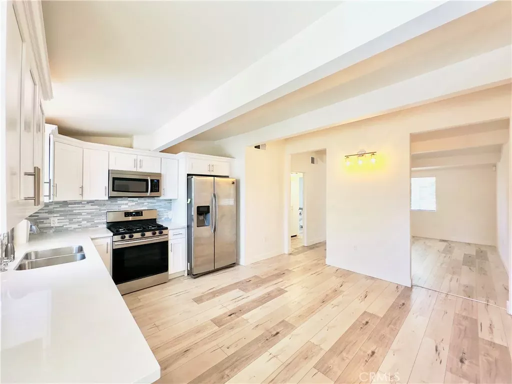 Property Photo:  8657 Ranchito Avenue  CA 91402 