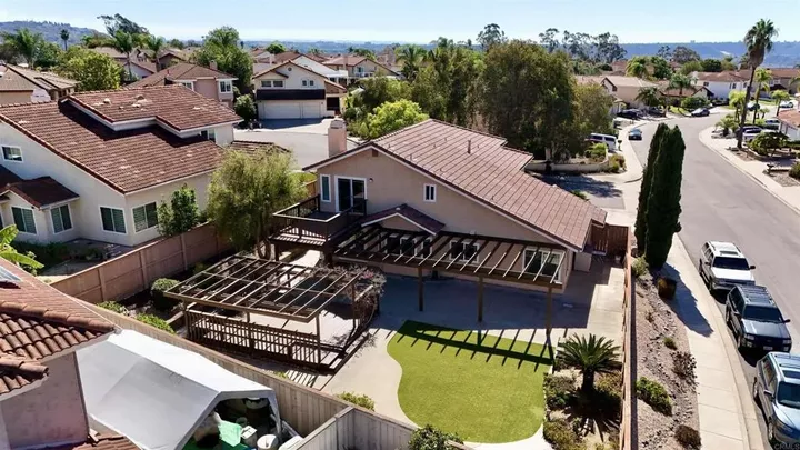 Property Photo:  11810 Calamar Drive  CA 92124 