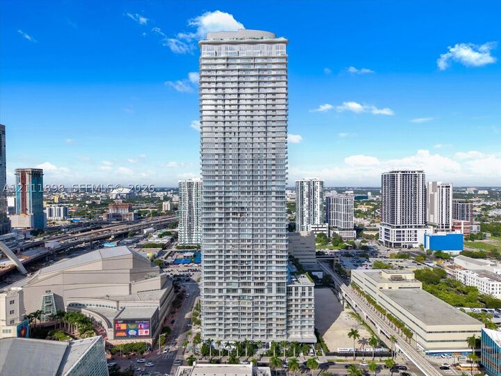 Property Photo:  1400 Biscayne Blvd 3902  FL 33132 
