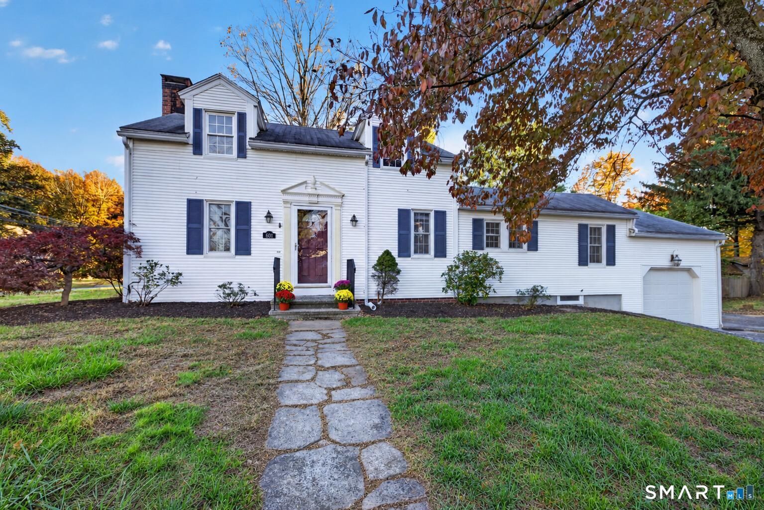 Property Photo:  601 Main Street  CT 06073 