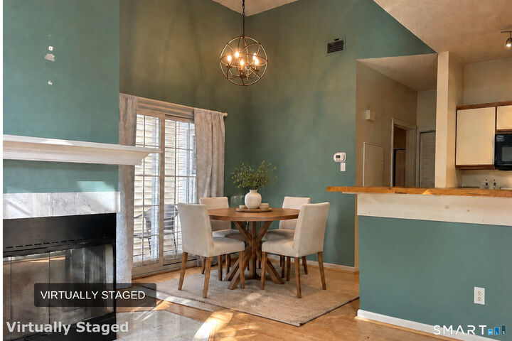 Property Photo:  212 Carriage Crossing Lane 212  CT 06457 