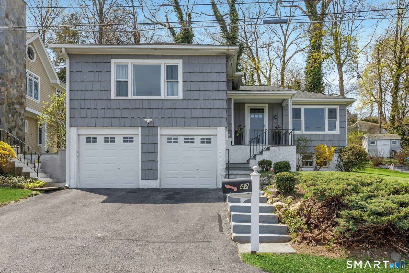 Property Photo:  42 Nicholas Avenue  CT 06831 