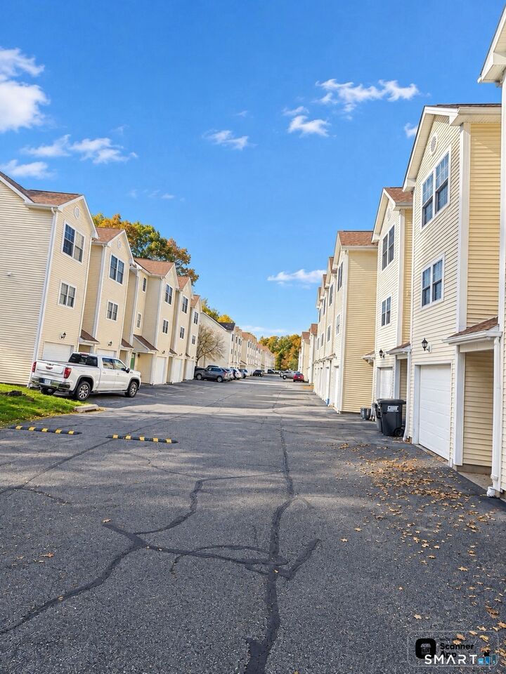 Property Photo: 527 West Thames Street 12 CT 06360