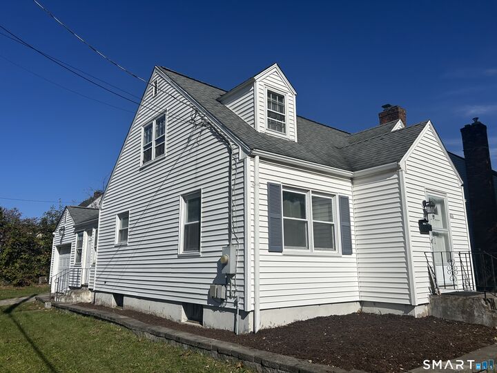 Property Photo:  103 West Center Street  CT 06040 