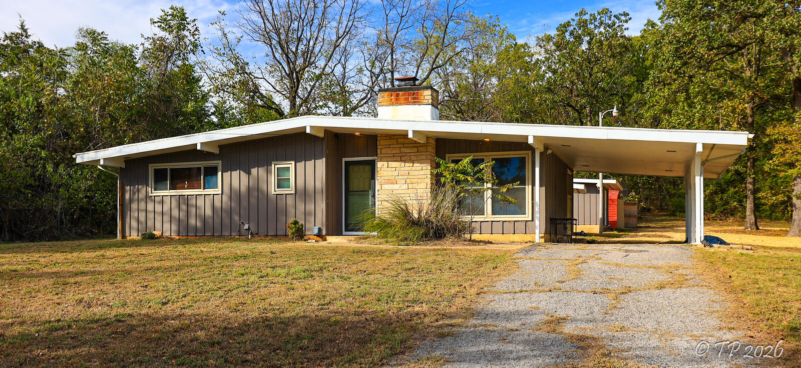 Property Photo:  2455 County Road 4300  MO 65775 