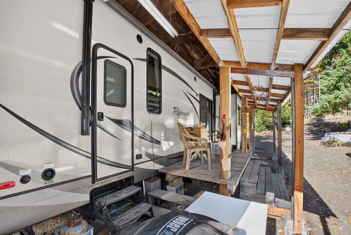 Property Photo: 2759 20 Hwy WA 99114
