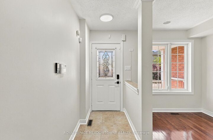 Property Photo:  101 Livingston Road  ON L9T 6J7 