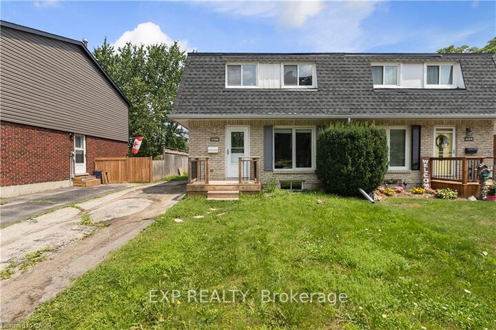 Property Photo:  432B Dunvegan Drive  ON N2K 2C7 