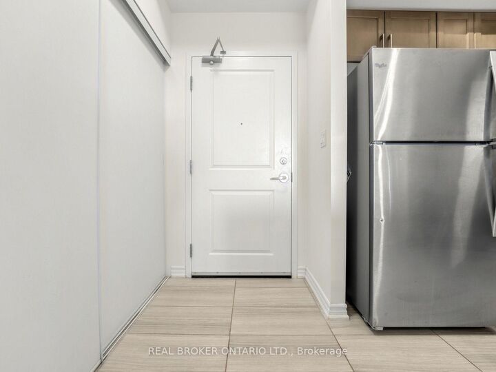 Property Photo:  640 Sauve Street 305  ON L9T 5Z4 