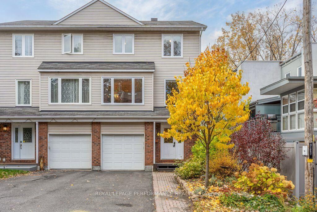 Property Photo: 4 Birchdale Avenue ON K2H 5A2
