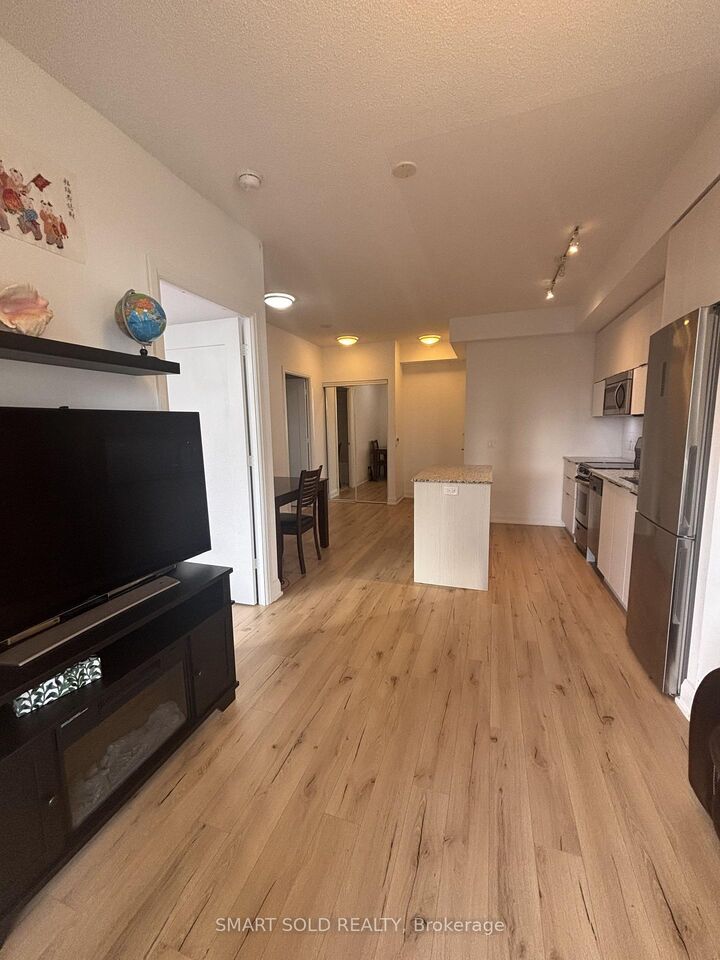 Property Photo:  56 Annie Craig Drive 1105  ON M8V 0C5 