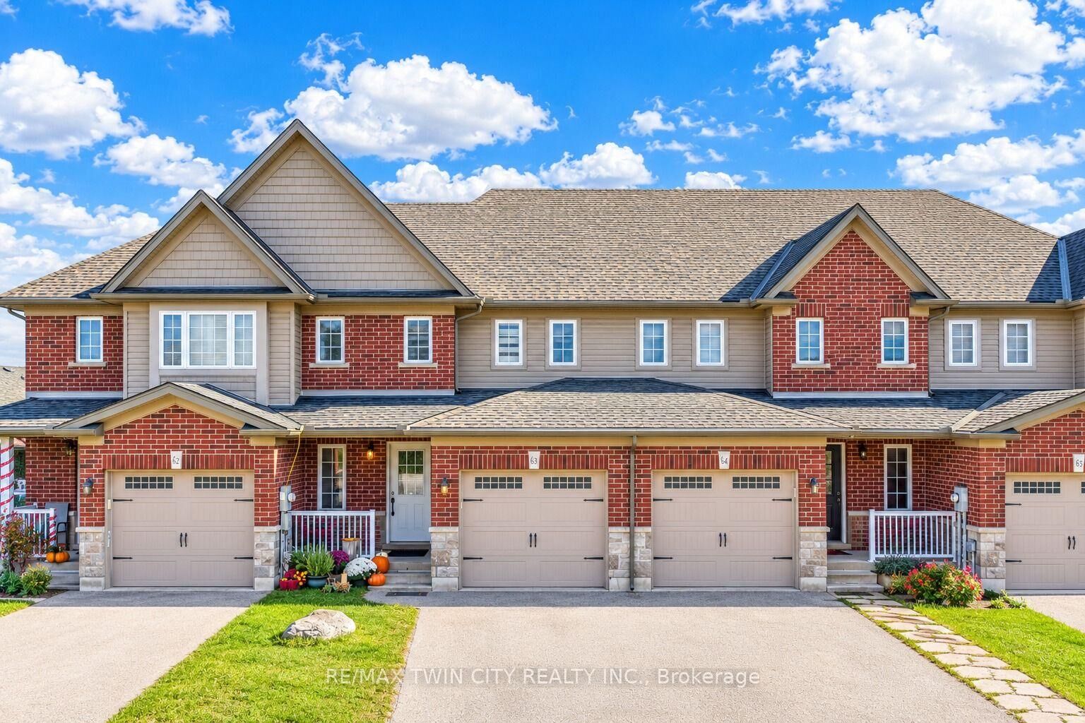 Property Photo:  639 Crawford Crescent  ON N4S 8Z5 