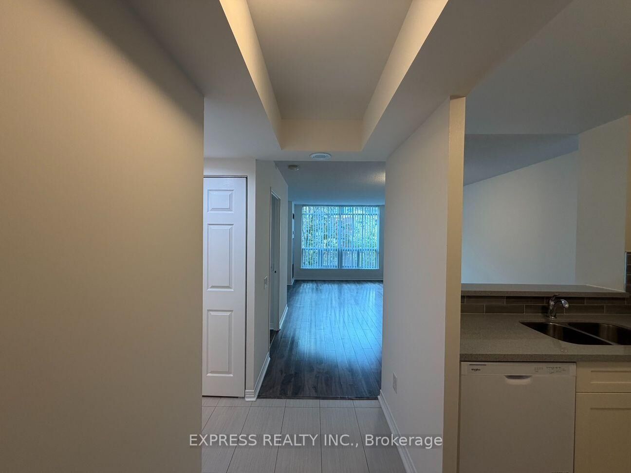 Property Photo:  38 Elm Street 2303  ON M5G 2K5 