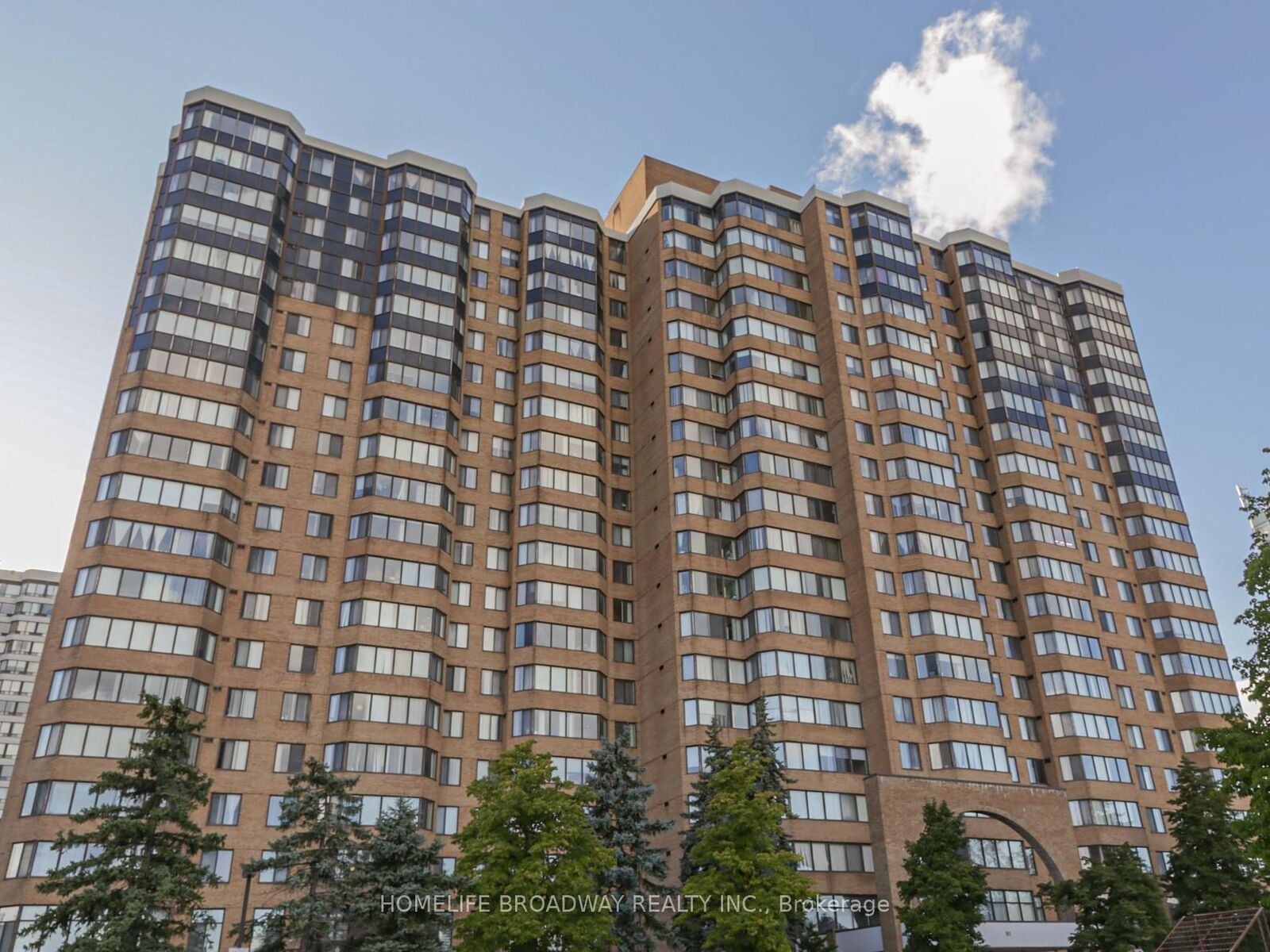 Property Photo:  80 Alton Towers Circle 1714  ON M1V 5E8 